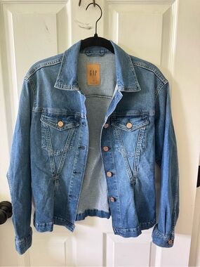 GAP Medium Blue Denim Trucker Jacket